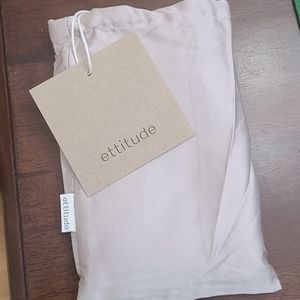 Bamboo lyocell pillowcase- still in case, unused.